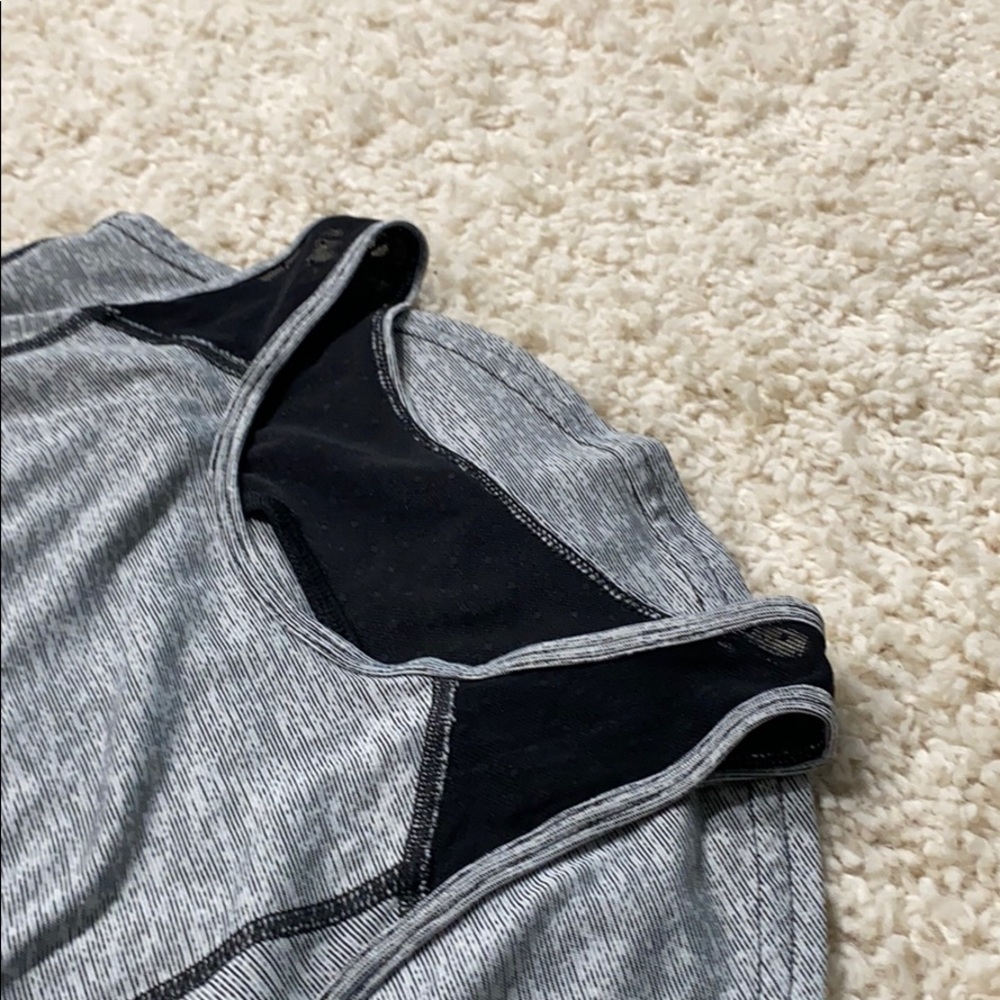 Lose fitting workout tank top!!